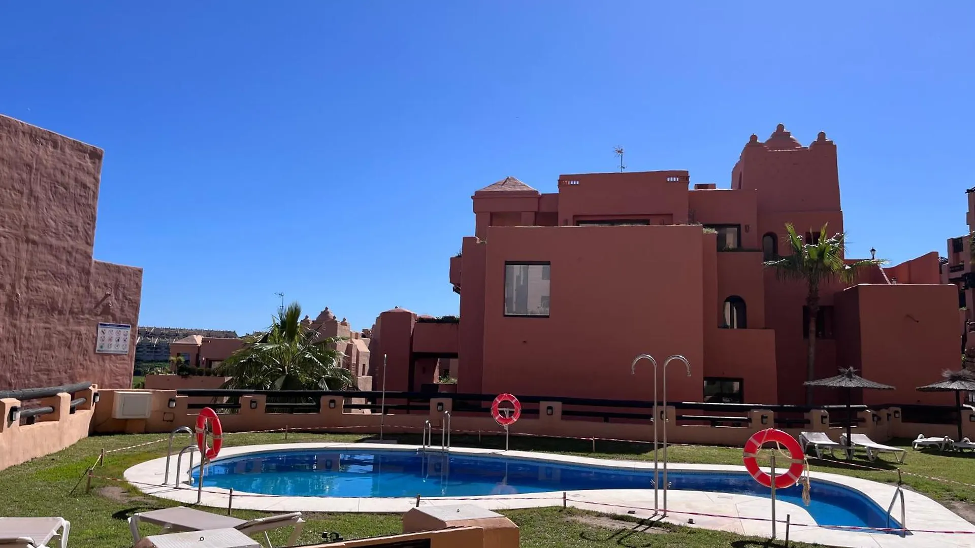 Oasis Coto Real Apartments San Luis de Sabinillas Spanyolország